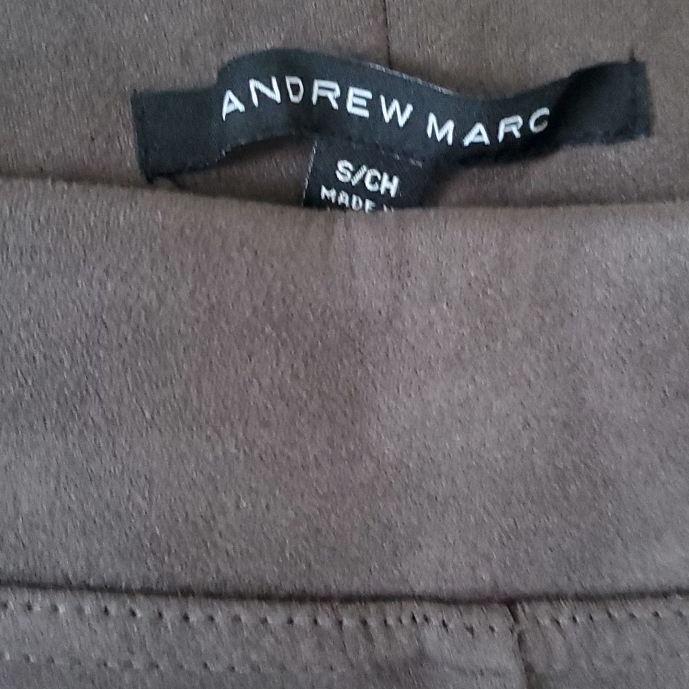 andrew Marc | NWOT Super Soft Stretch Vegan Suede Skinny Pants in Taupe Brown - Picture 5 of 7